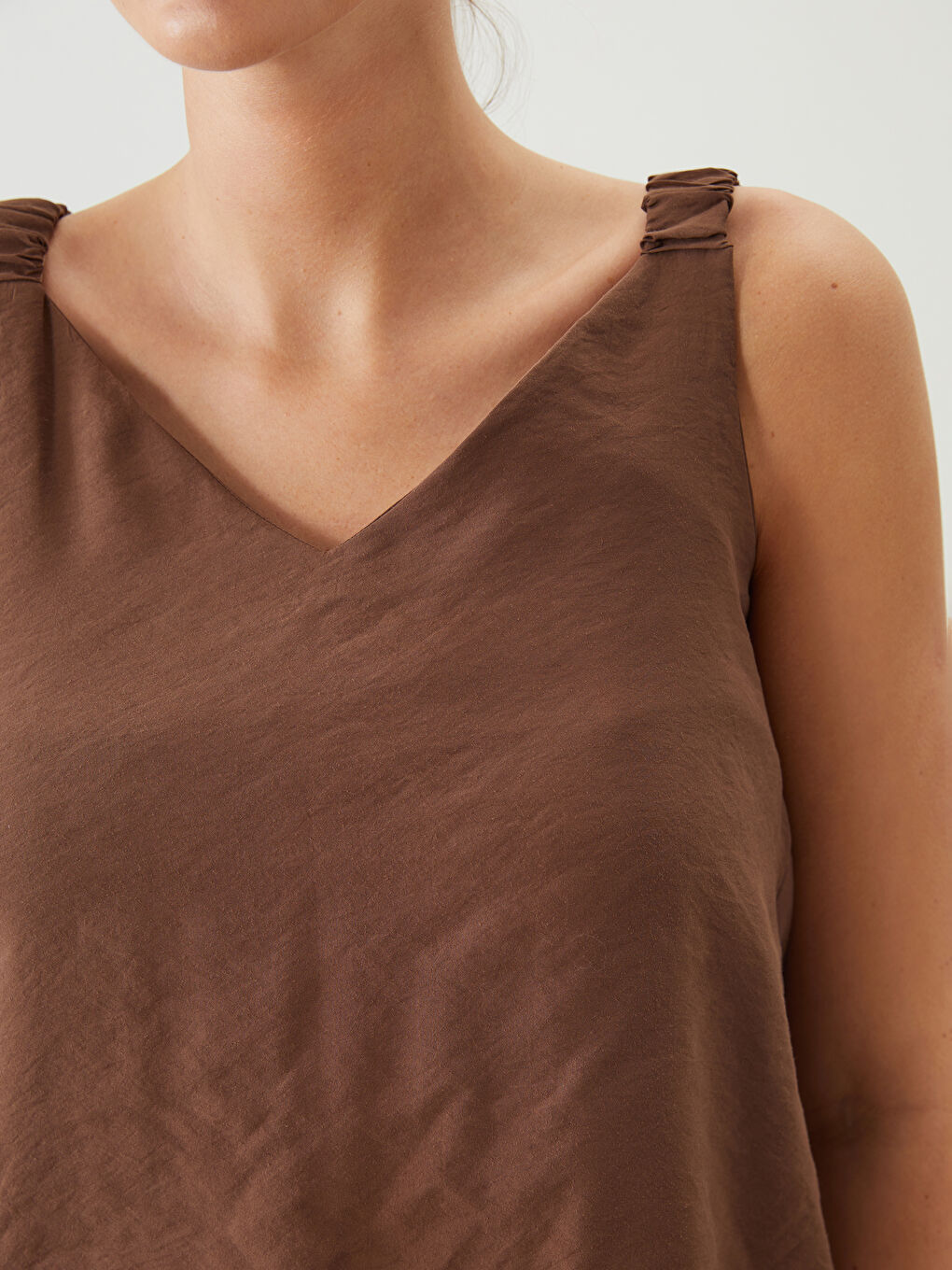LCWAIKIKI Classic Woman BROWN Blouse -S5OI06Z8-HJZ