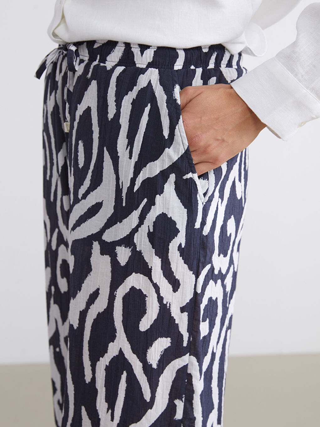 LCW Vision Elasticated Waist Patterned Wide Leg Women's Trousers -S5OI13Z8-LQN