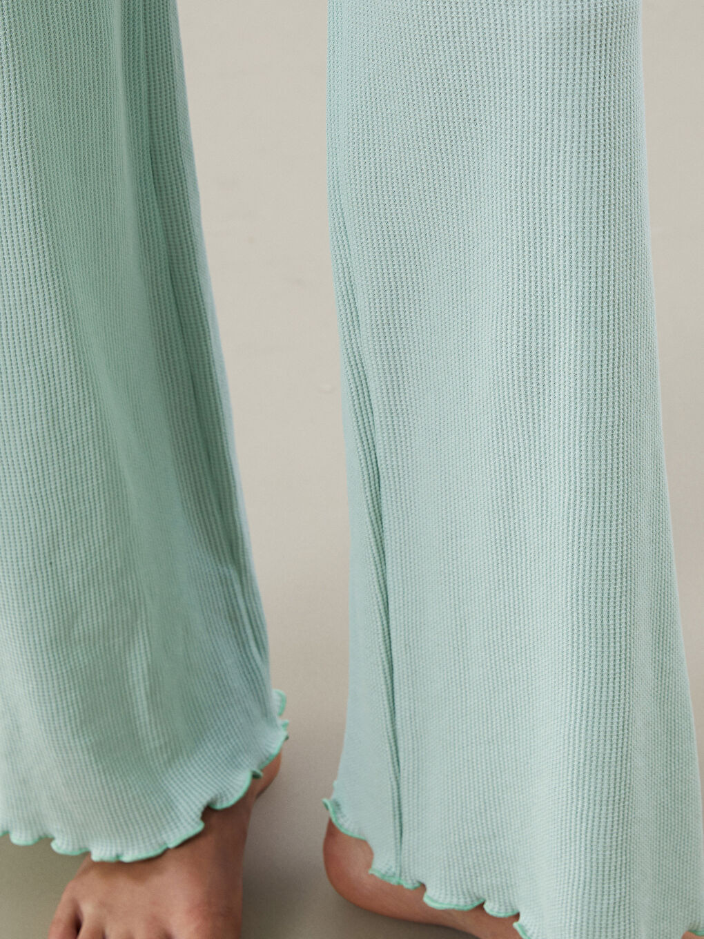 Elasticated Waist Textured Women's Pyjama Bottoms -S5OI37Z8-EVG