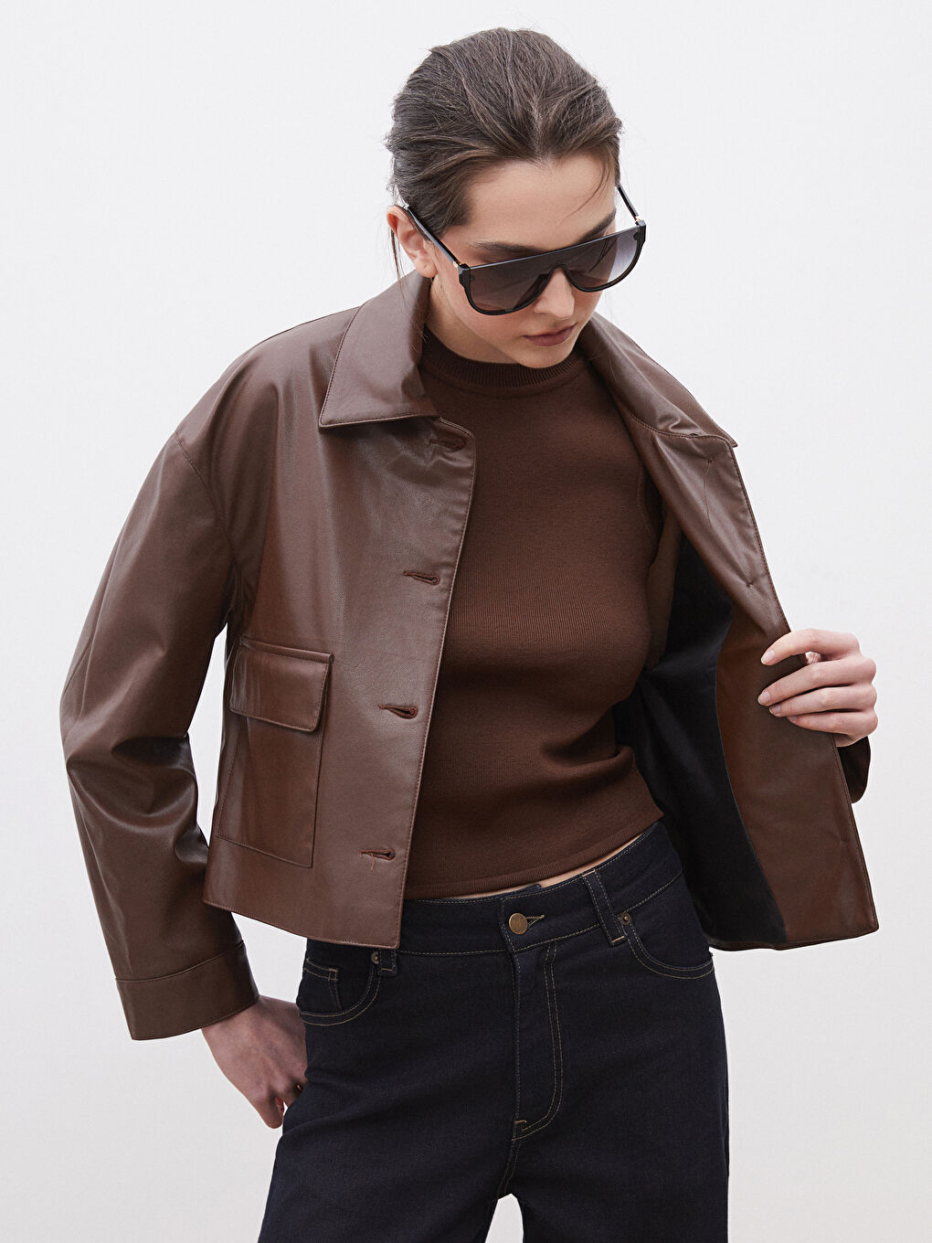 Kahverengi Gömlek Yaka Kadın Deri Görünümlü Ceket-3