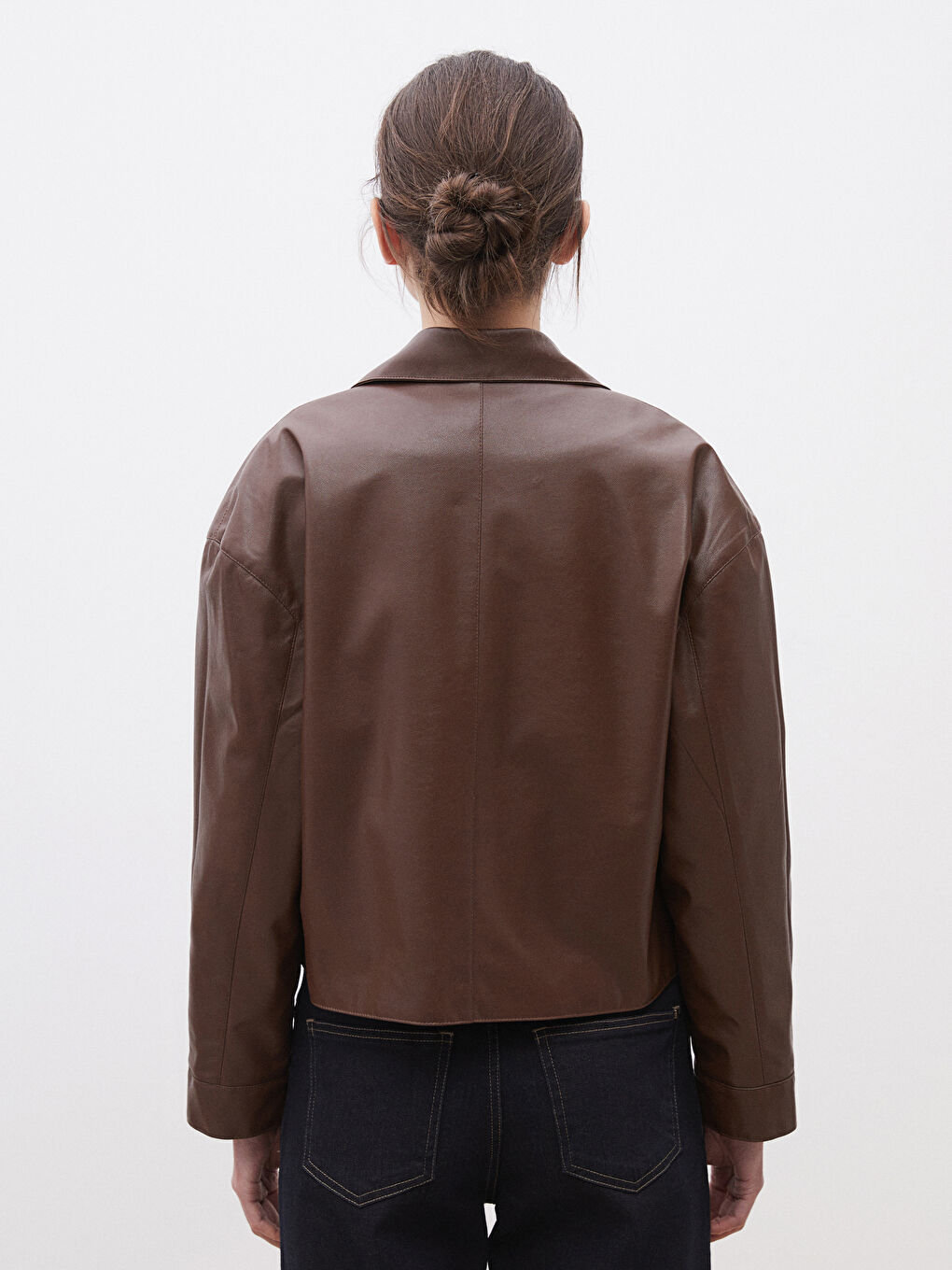 Kahverengi Gömlek Yaka Kadın Deri Görünümlü Ceket-4