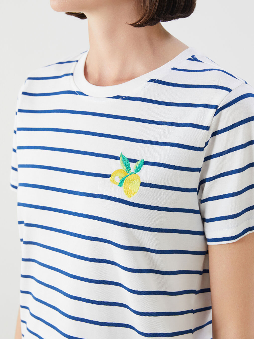 LCWAIKIKI Classic Crew Neck Striped Women's T-Shirt -S5OI64Z8-LEN