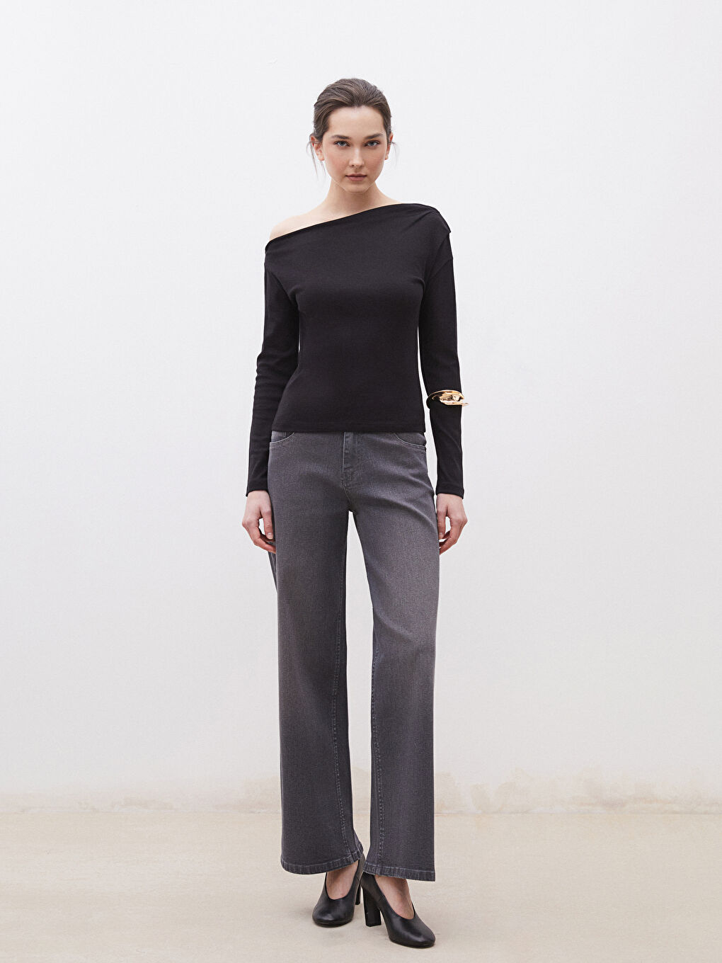 Siyah Kayık Yaka Kadın Body-1