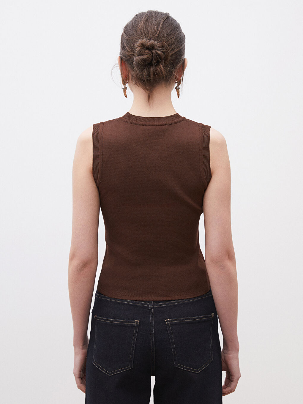 Kahverengi Dik Yaka Kadın Triko Kazak-3