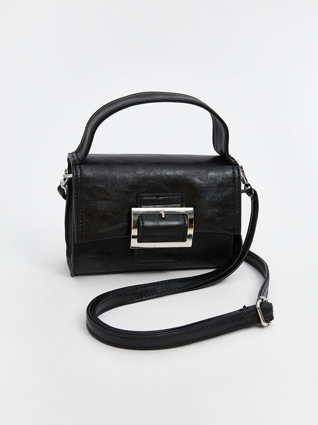 Siyah Deri Görünümlü Kadın Omuz Çantası