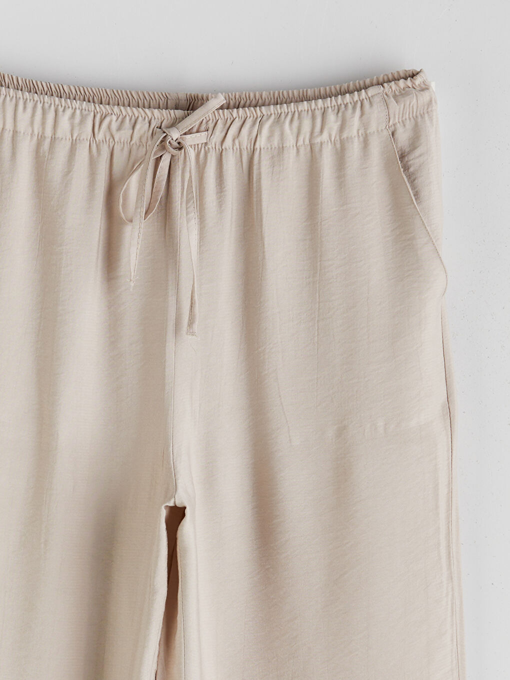 LCWAIKIKI Classic Elasticated Waist Textured Wide Leg Women's Trousers -S5OK26Z8-GD0