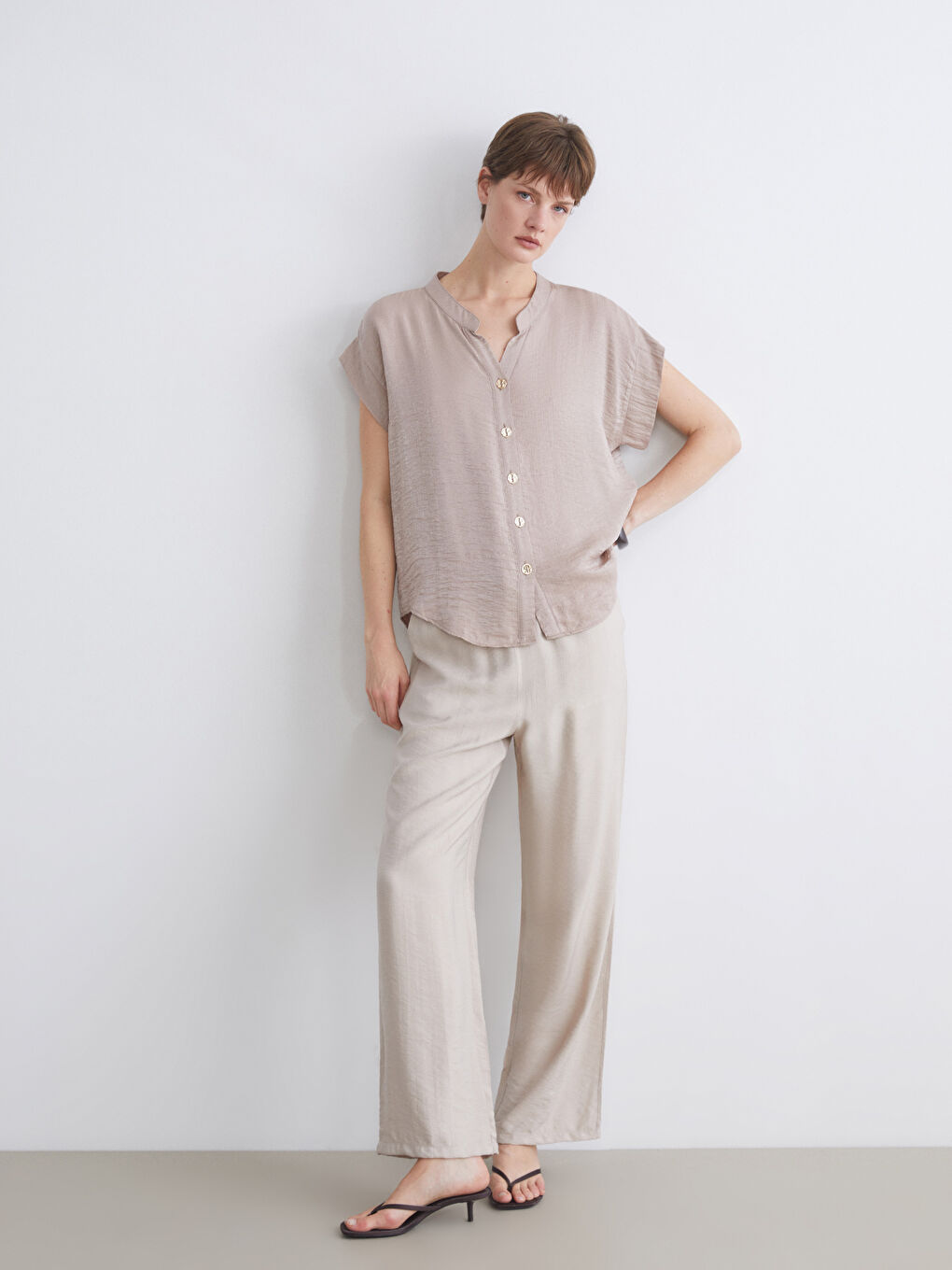 Elasticated Waist Textured Wide Leg Women's Trousers-1