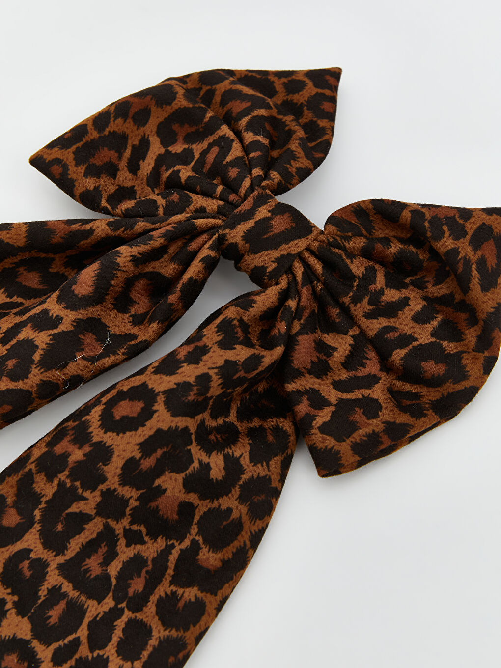 LCW ACCESSORIES Karişik Leopar Desenli Fiyonk Detaylı Kadın Toka - 1