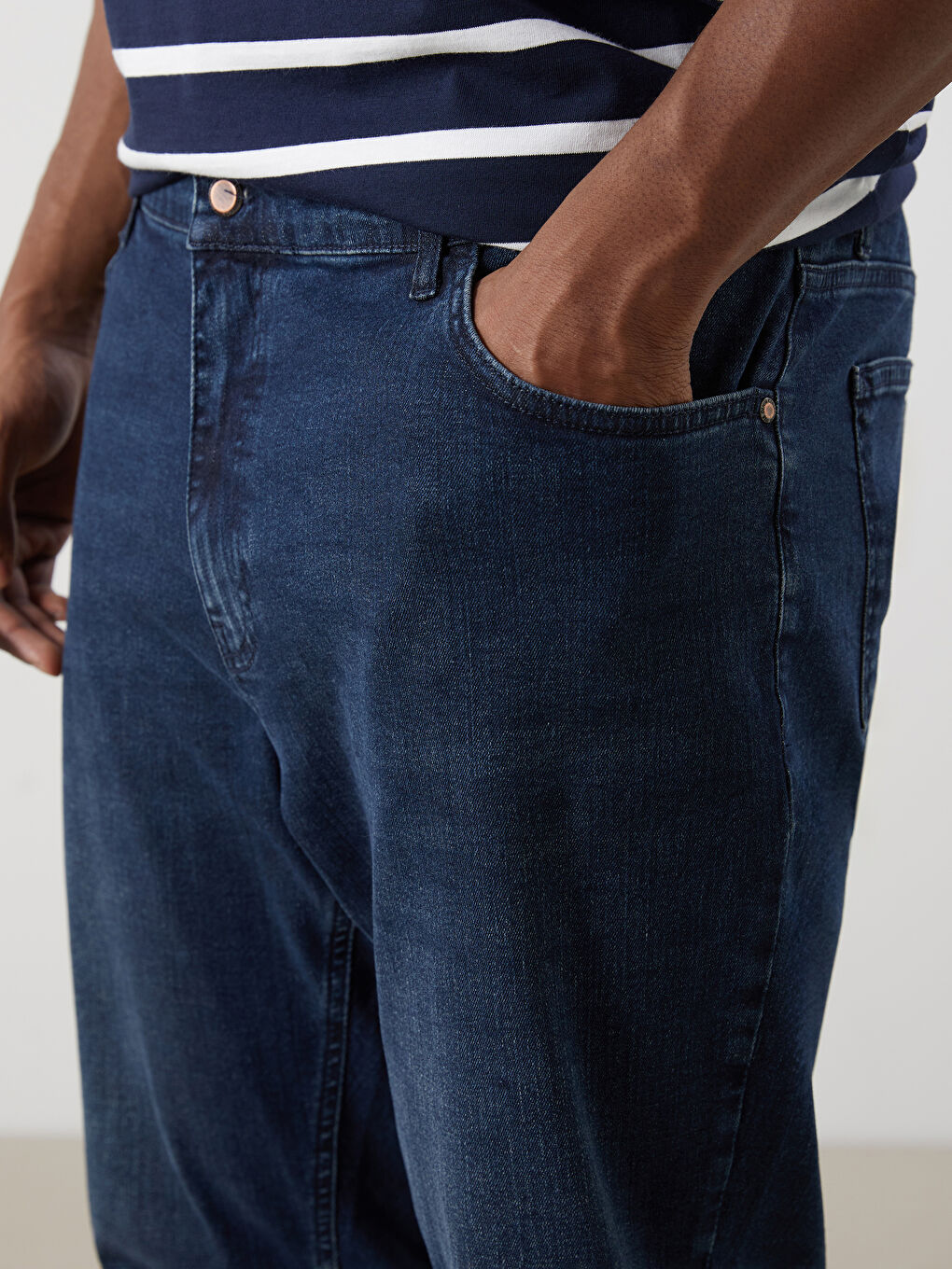 جينز نيلي رجل-2