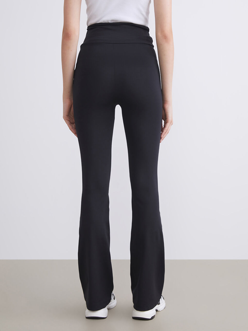 Elasticated Waist Flared Women's Sweatpants-3