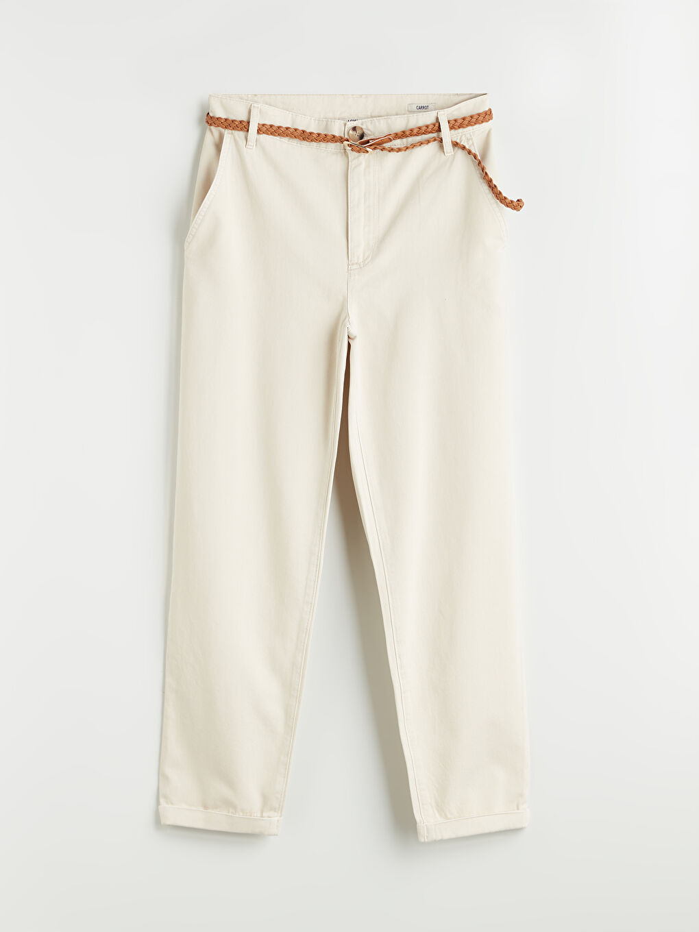 Bej Beli Kemerli Carrot Fit Kadın Jean Pantolon-4