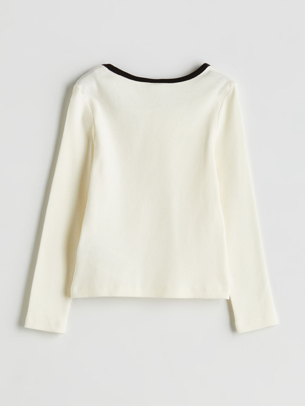 Ekru Bisiklet Yaka Fiyonk Detaylı Kız Çocuk Tişört-1