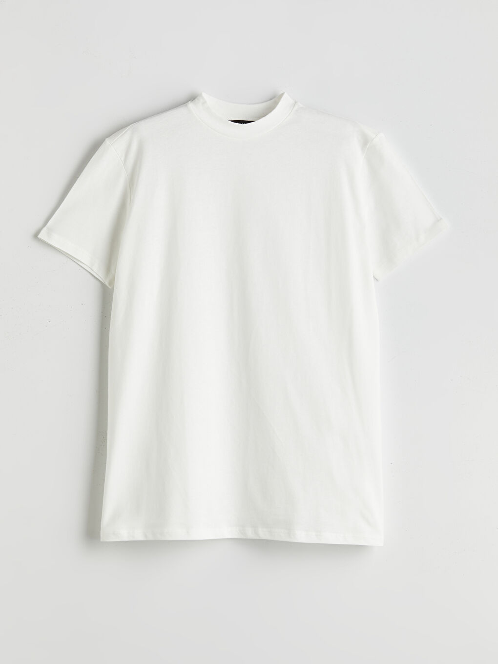 Ekru Dik Yaka Kadın Tişört-4