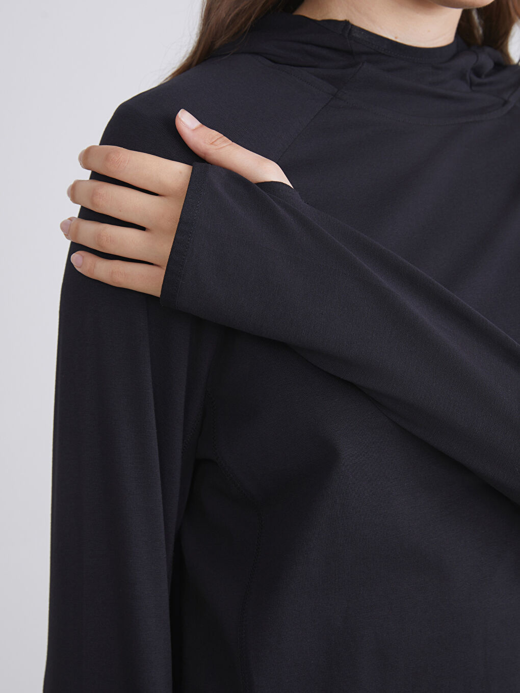 Siyah Kapüşonlu Kadın Tunik-2