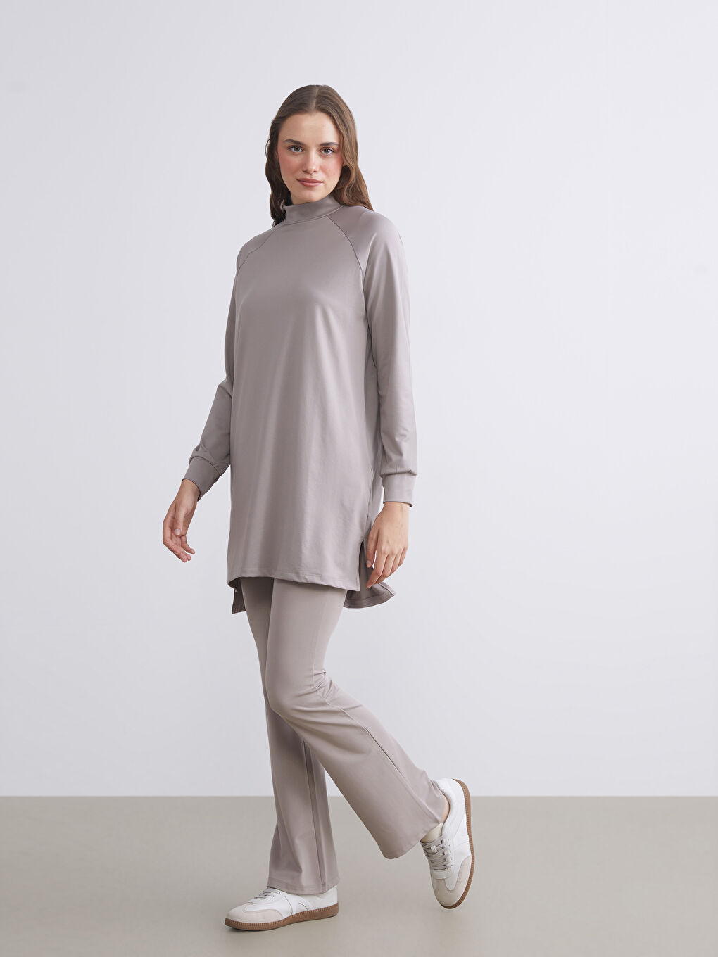 Kahverengi Dik Yaka Kadın Tunik-1