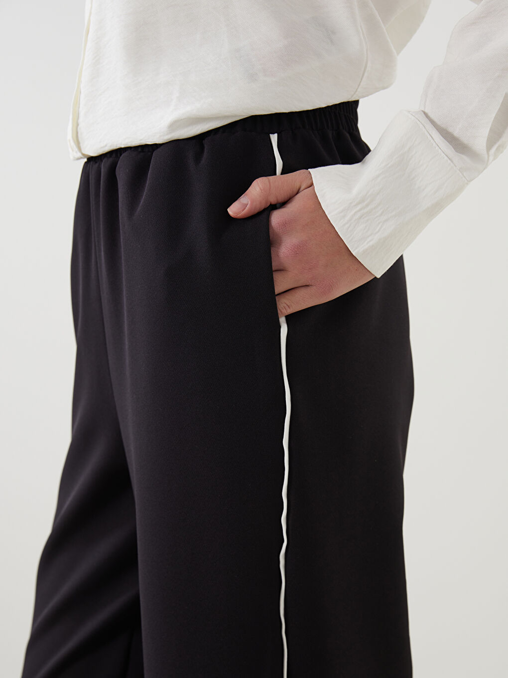 Wide Leg Women Trousers With Elastic Waist -S5OM39Z8-CVL