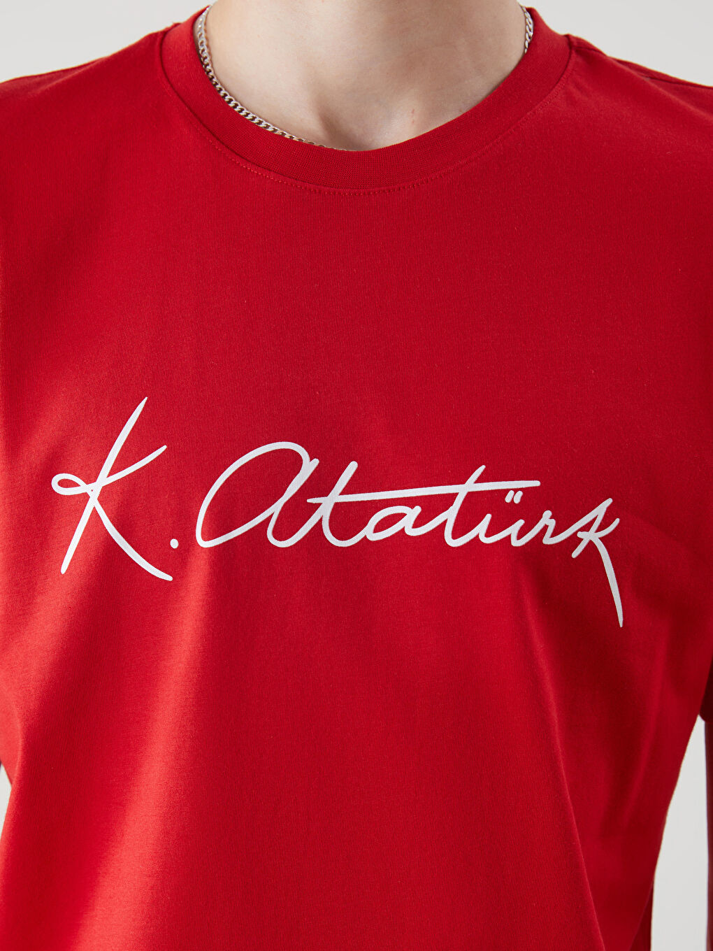 Kırmızı Bisiklet Yaka Atatürk İmzası Baskılı Erkek Tişört-2