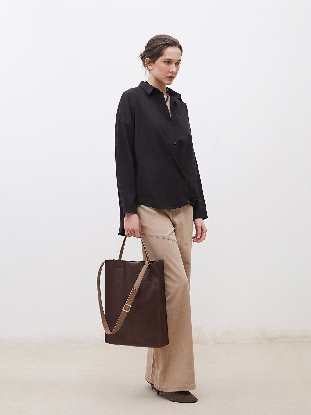 Kahverengi Deri Görünümlü Kadın Kol Çantası-1