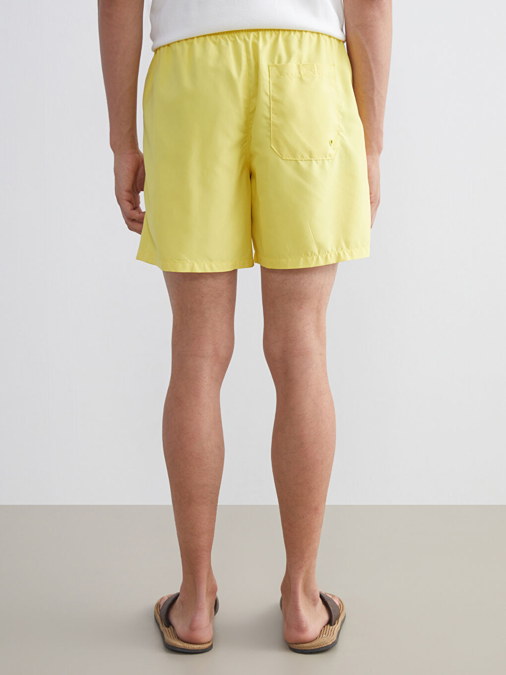 شورت سباحة قصير للرجال-3