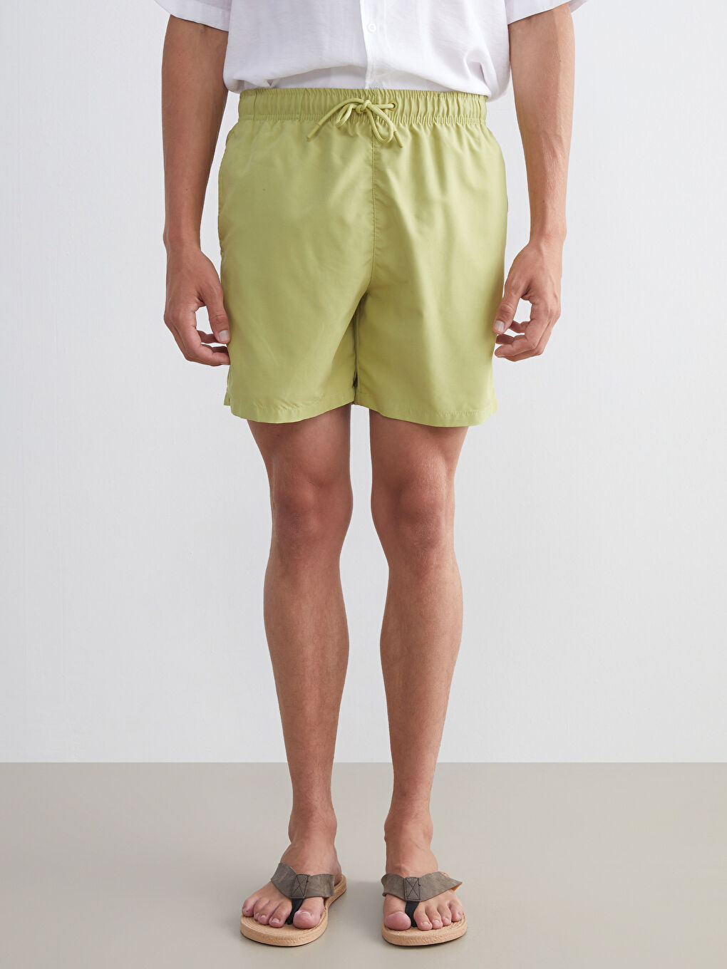 شورت سباحة قصير للرجال-1