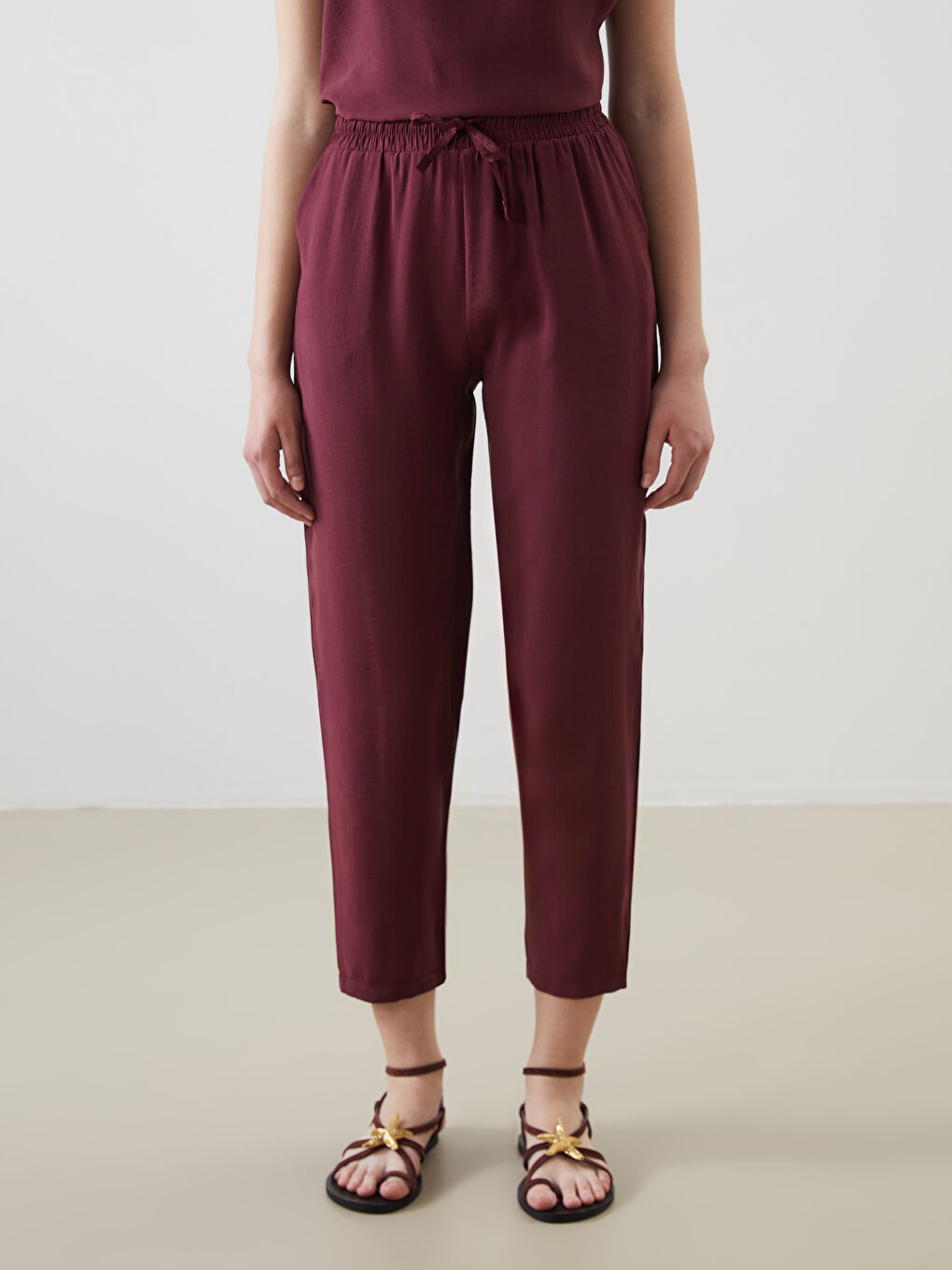 Bordo Beli Lastikli Keten Görünümlü Kadın Pantolon-1