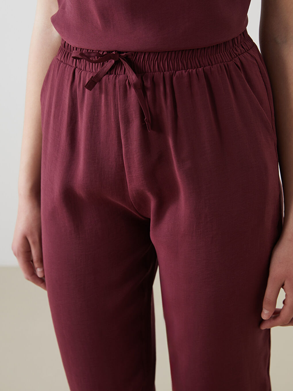 Bordo Beli Lastikli Keten Görünümlü Kadın Pantolon-2
