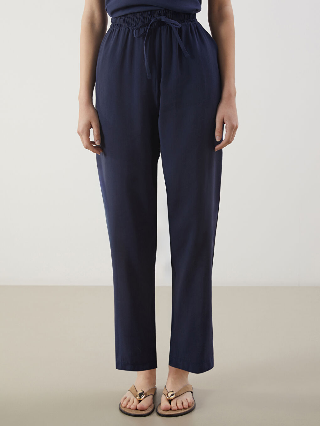 Lacivert Beli Lastikli Keten Görünümlü Kadın Pantolon-1
