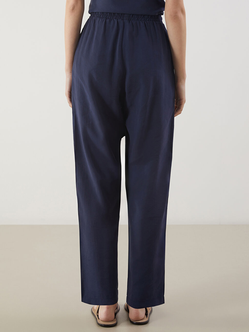 Lacivert Beli Lastikli Keten Görünümlü Kadın Pantolon-3