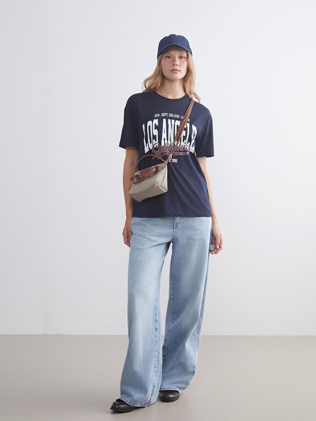 Removable Strapped Women's Shoulder Bag-1