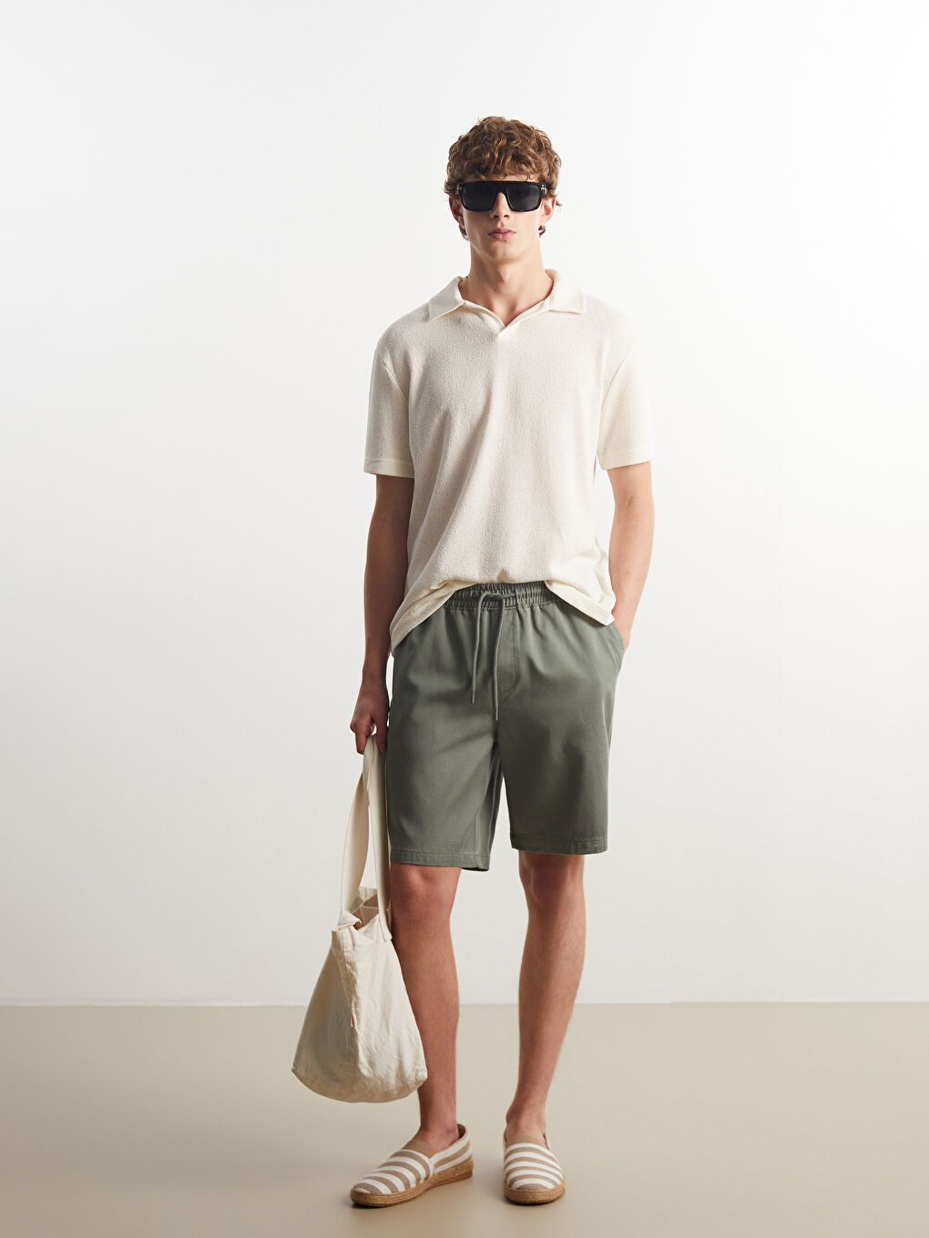 Yeşil Rahat Kalıp Gabardin Erkek Şort