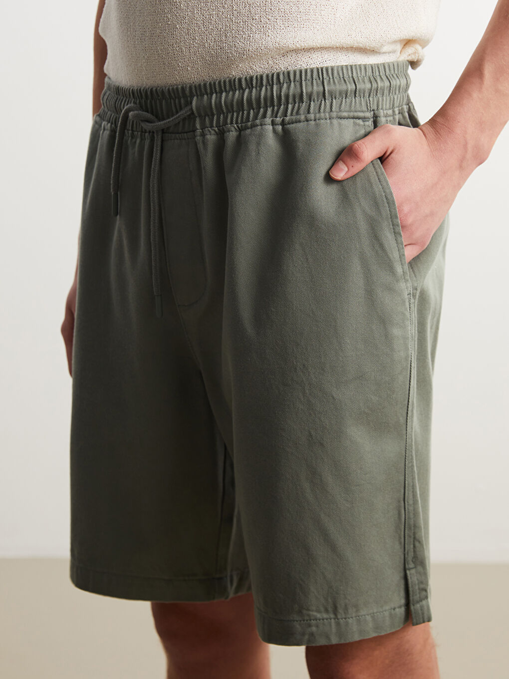 Yeşil Rahat Kalıp Gabardin Erkek Şort-2