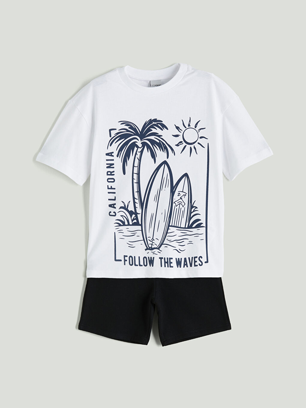 Crew Neck Boys' T-Shirt and Shorts