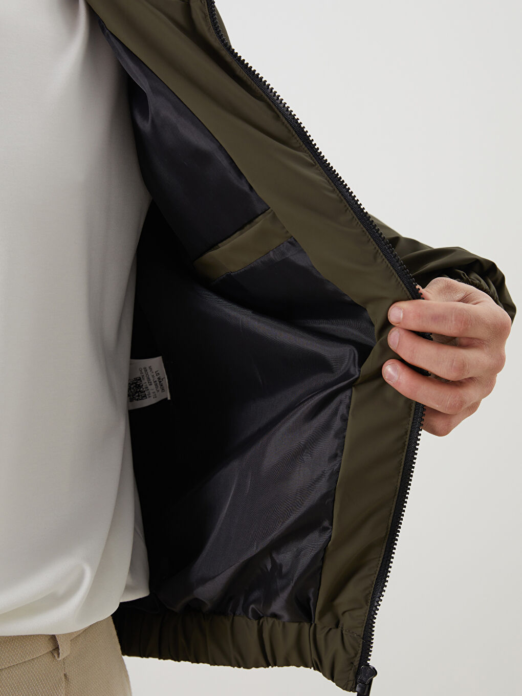 Haki Standart Kalıp Kapüşonlu Erkek Mont-3