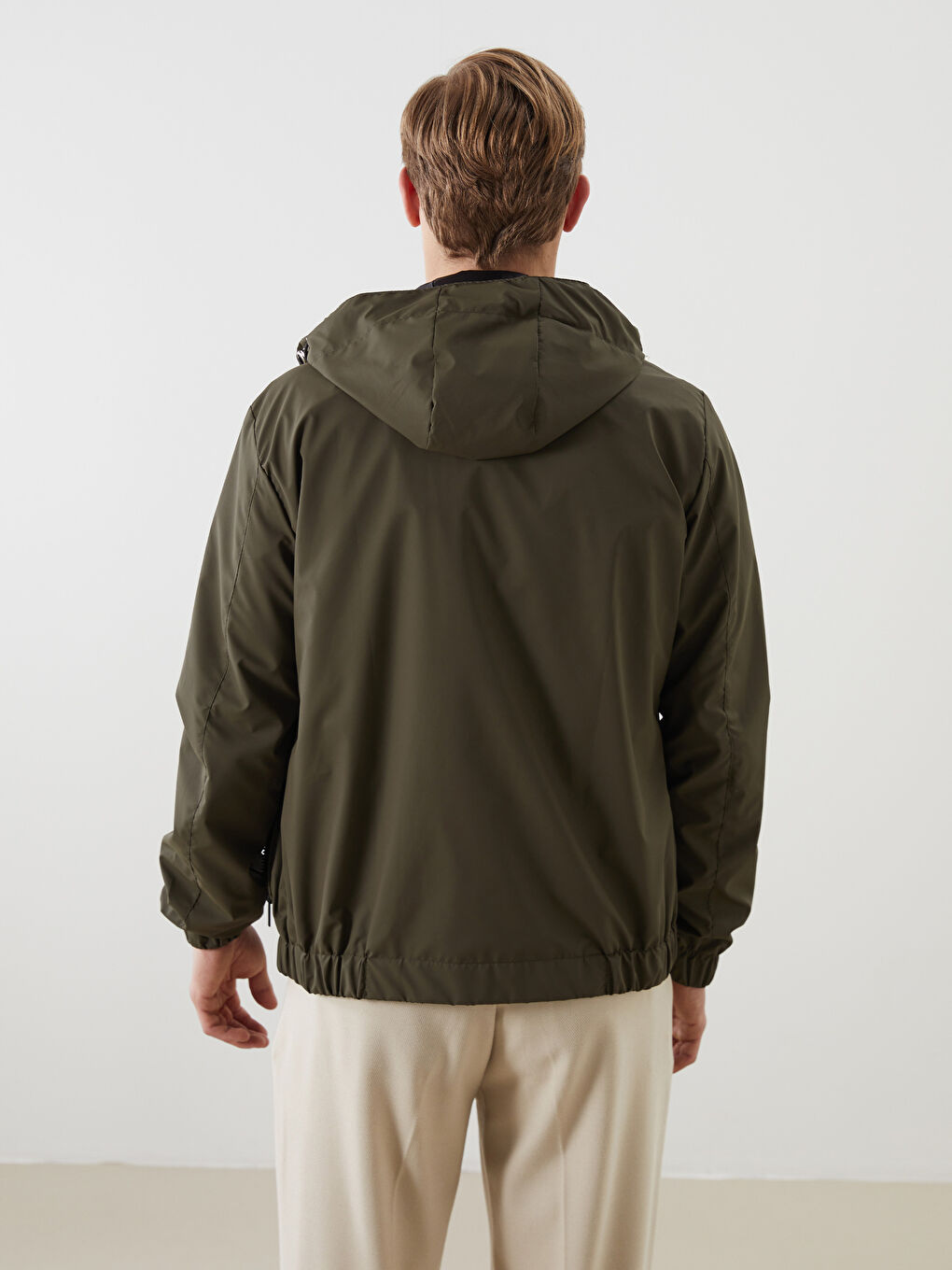Haki Standart Kalıp Kapüşonlu Erkek Mont-4
