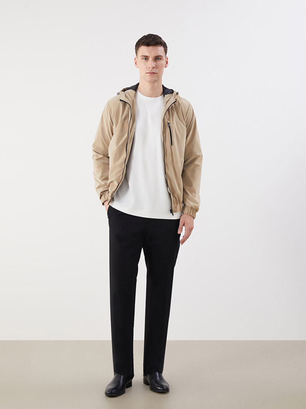 Gri Standart Kalıp Kapüşonlu Erkek Mont-1