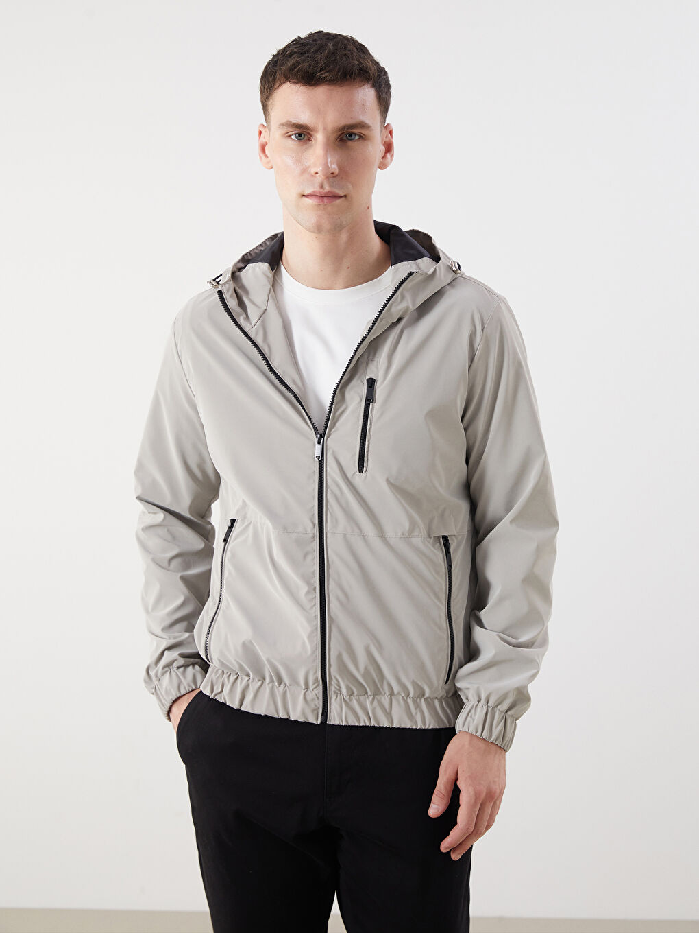 Bej Standart Kalıp Kapüşonlu Erkek Mont