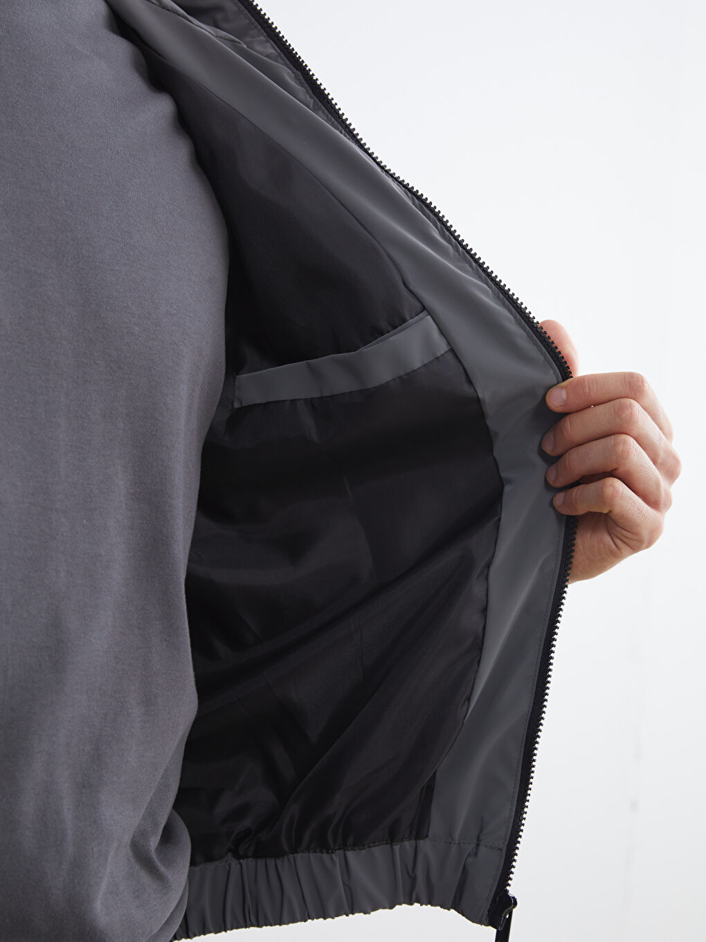 Antrasit Standart Kalıp Kapüşonlu Erkek Mont-3