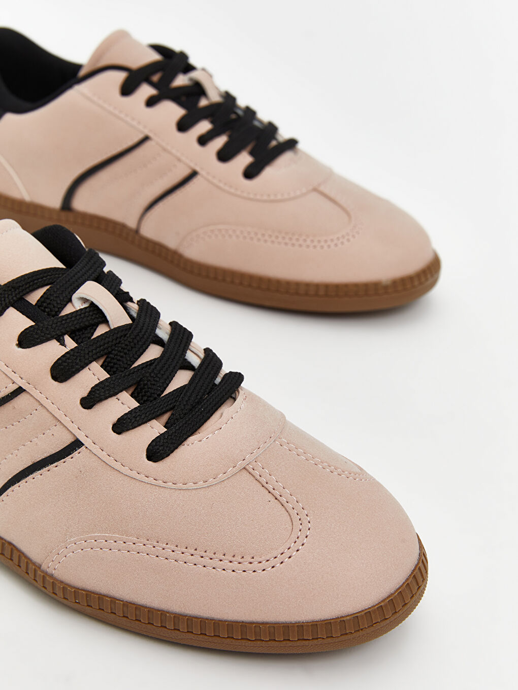 Pembe Bağcıklı Kadın Spor Ayakkabı-2