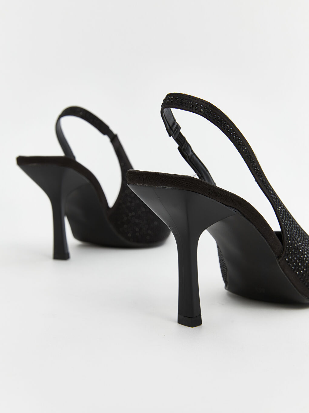 Siyah Taşlı Sivri Burun Kadın Topuklu Ayakkabı-4