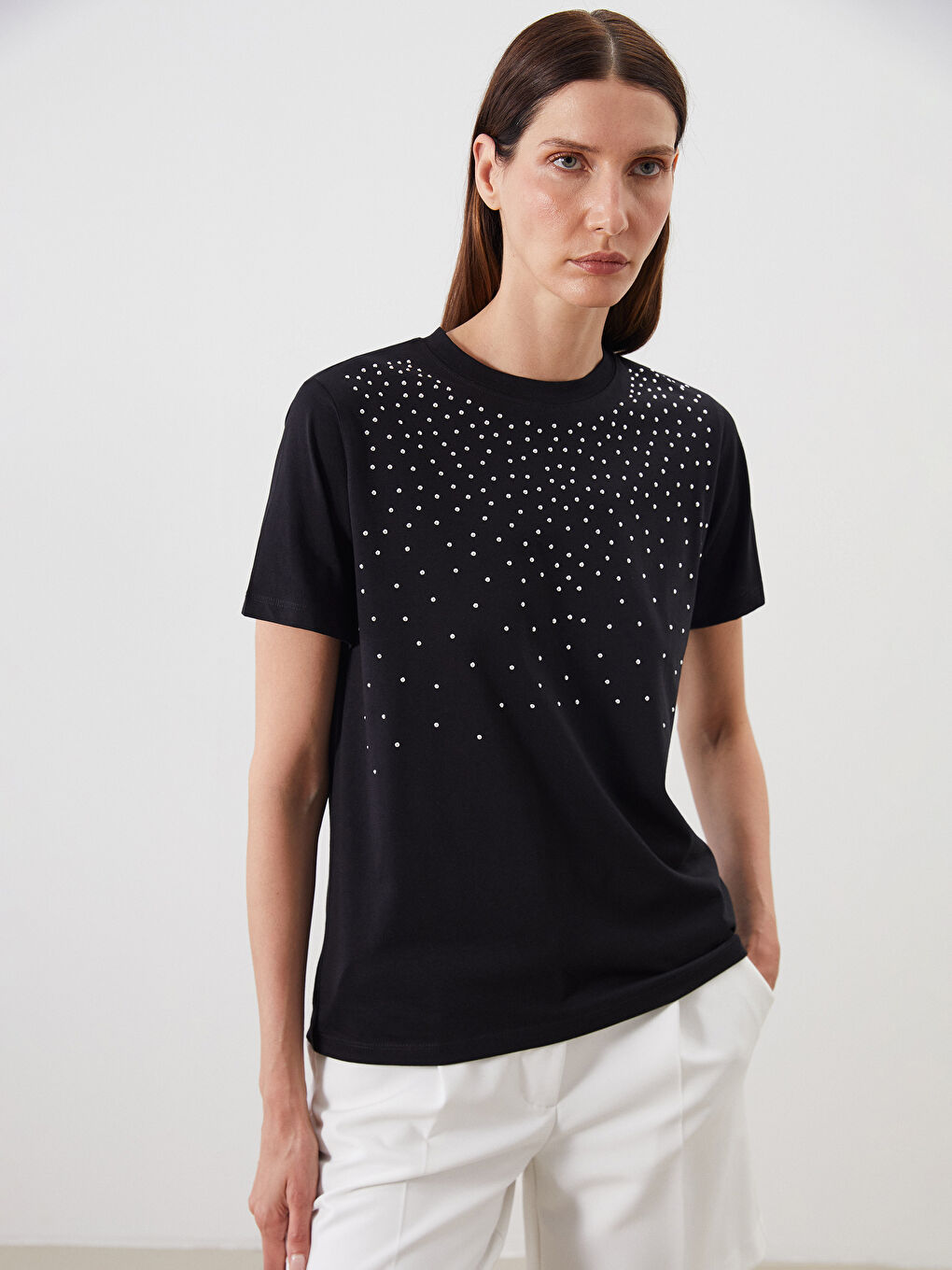 LCWAIKIKI Classic Crew Neck Rhinestone Embellished Women's T-Shirt -S5OQ42Z8-CVL