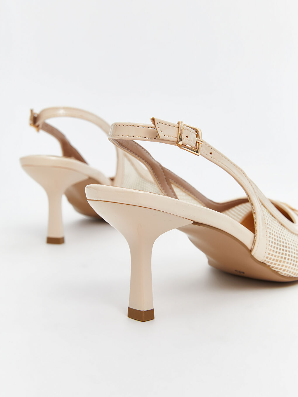 Bej Deri Görünümlü Sivri Burun Kadın Topuklu Ayakkabı-4