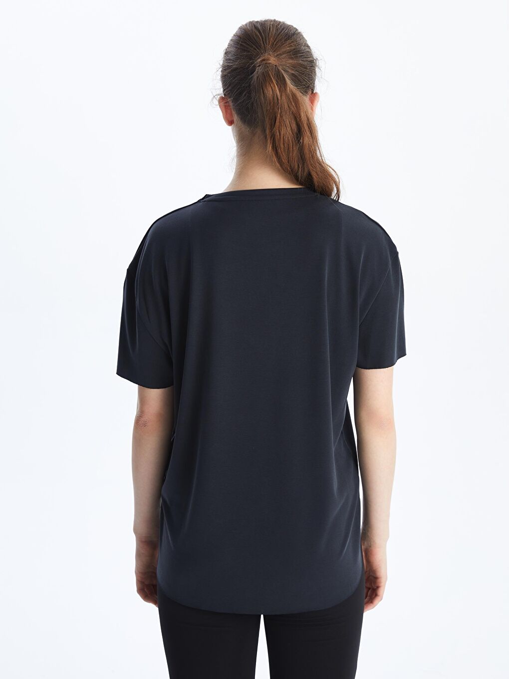 Siyah Bisiklet Yaka Modal Karışımlı Kadın Spor Tişört-3