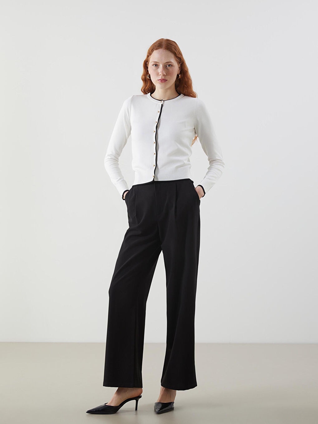 Ekru Bisiklet Yaka Kadın Triko Hırka-1