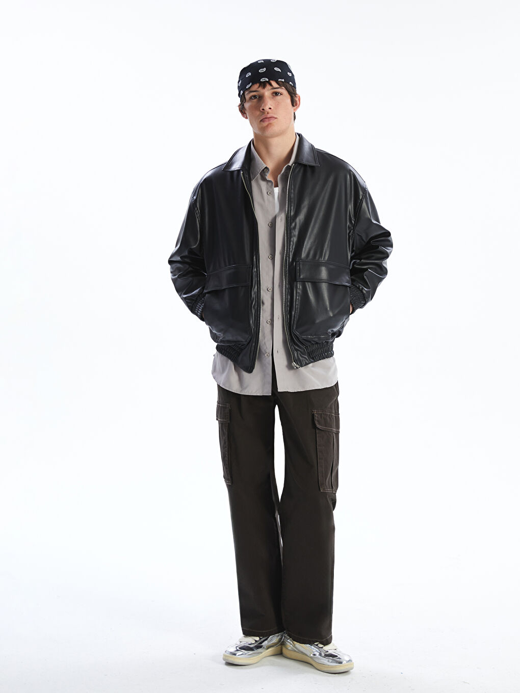 Siyah Rahat Kalıp Gömlek Yaka Erkek Deri Görünümlü Ceket-1