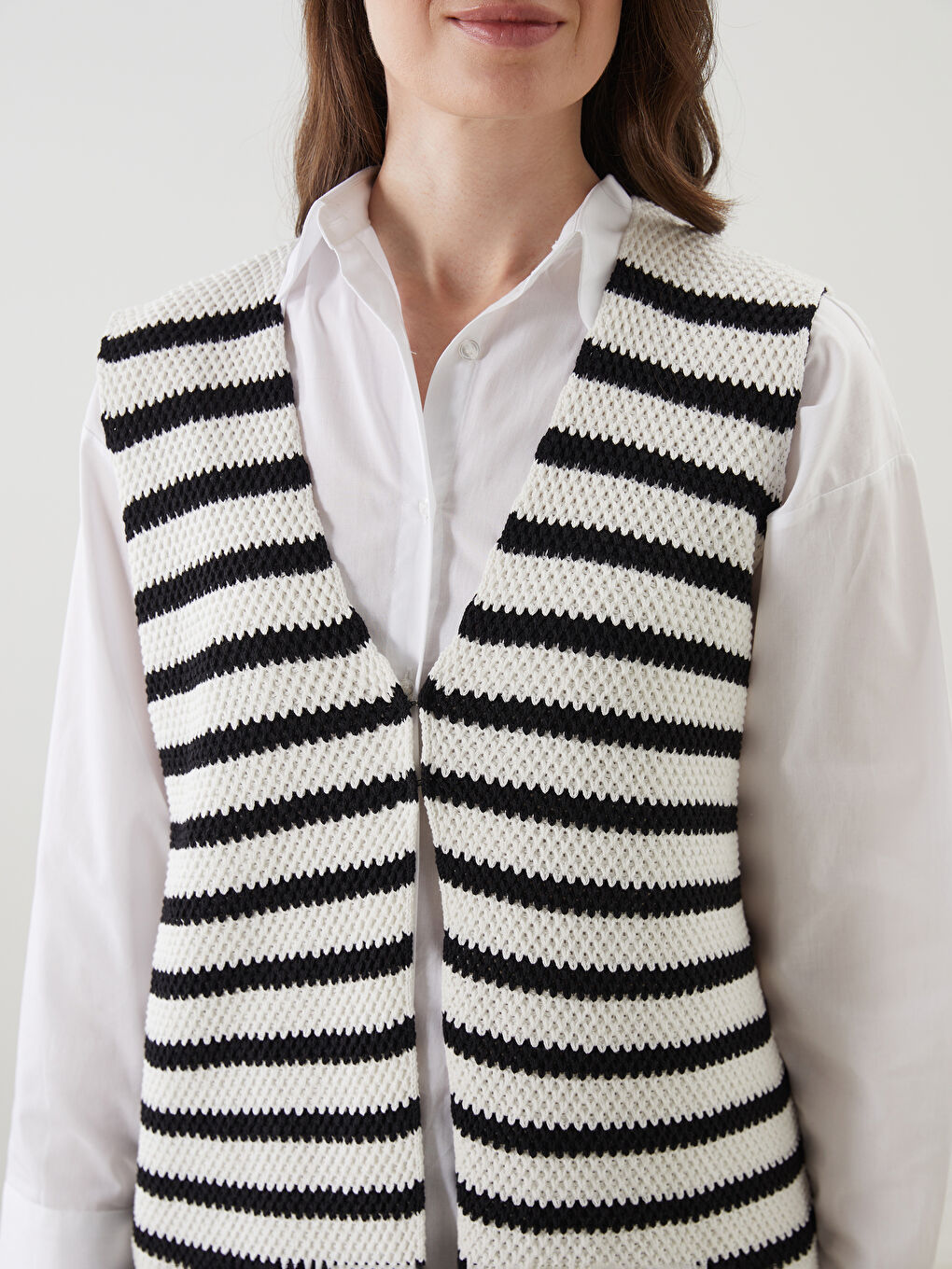 V-Neck Striped Women's Knitwear Vest -S5OS24Z8-LEG