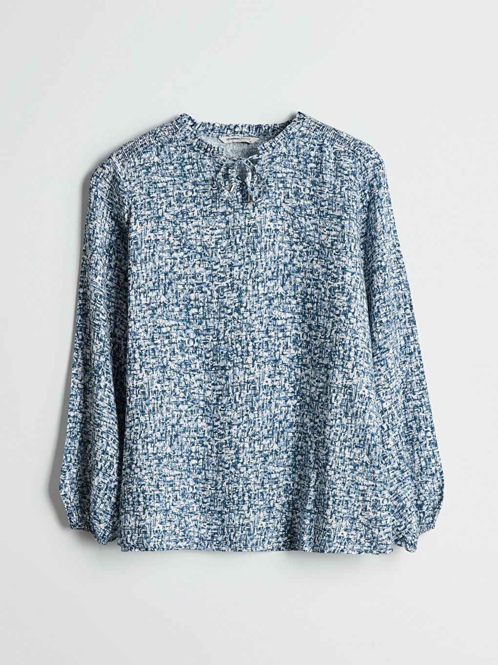 İndigo Bağlamalı Yaka Desenli Kadın Bluz-4