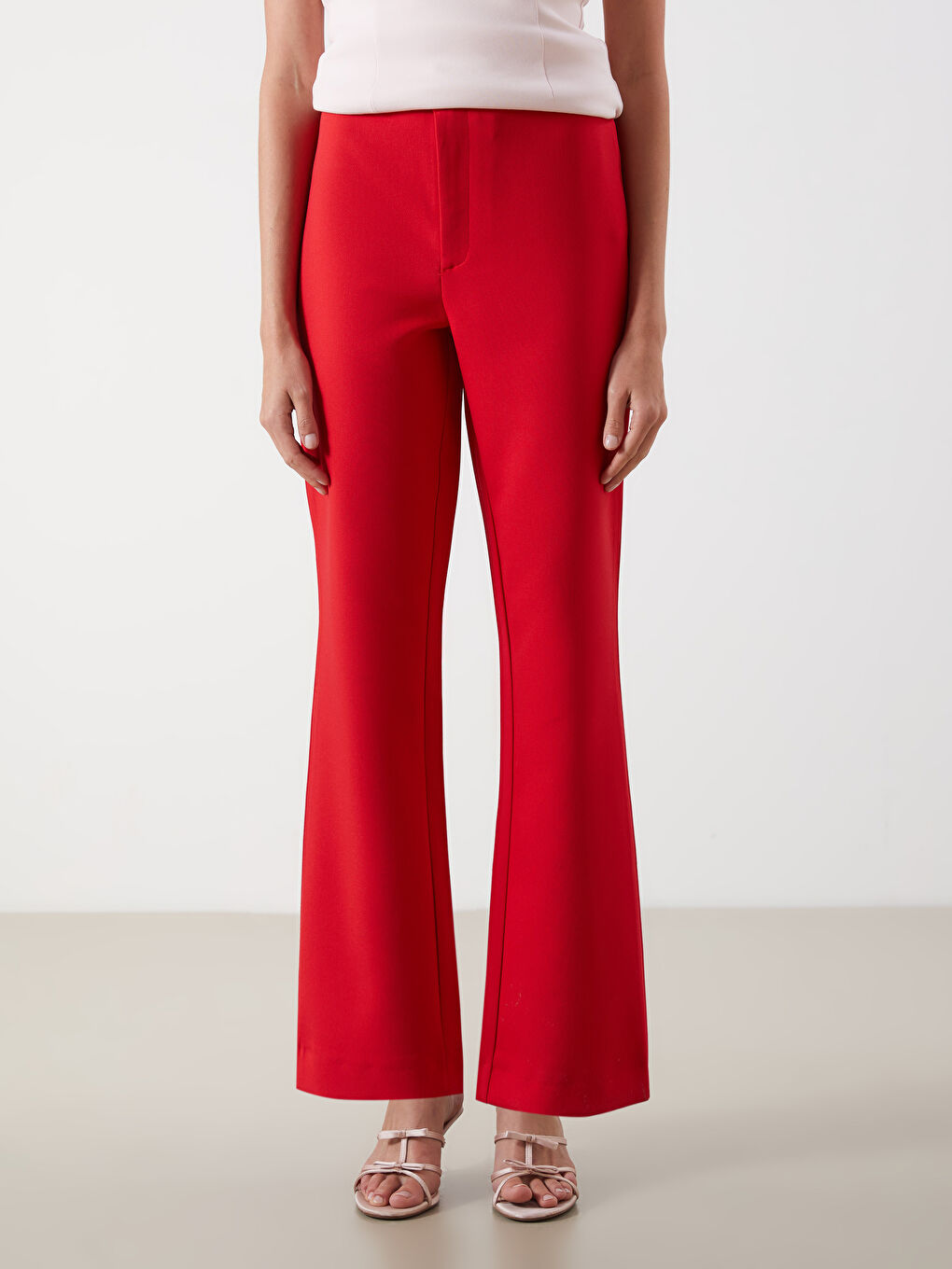 Kırmızı Dar Fit İspanyol Paça Kadın Pantolon-3