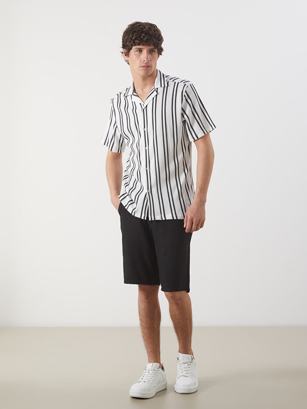 Regular Fit Short Sleeve Dobby Men's Shirt -S5OS83Z8-LEG