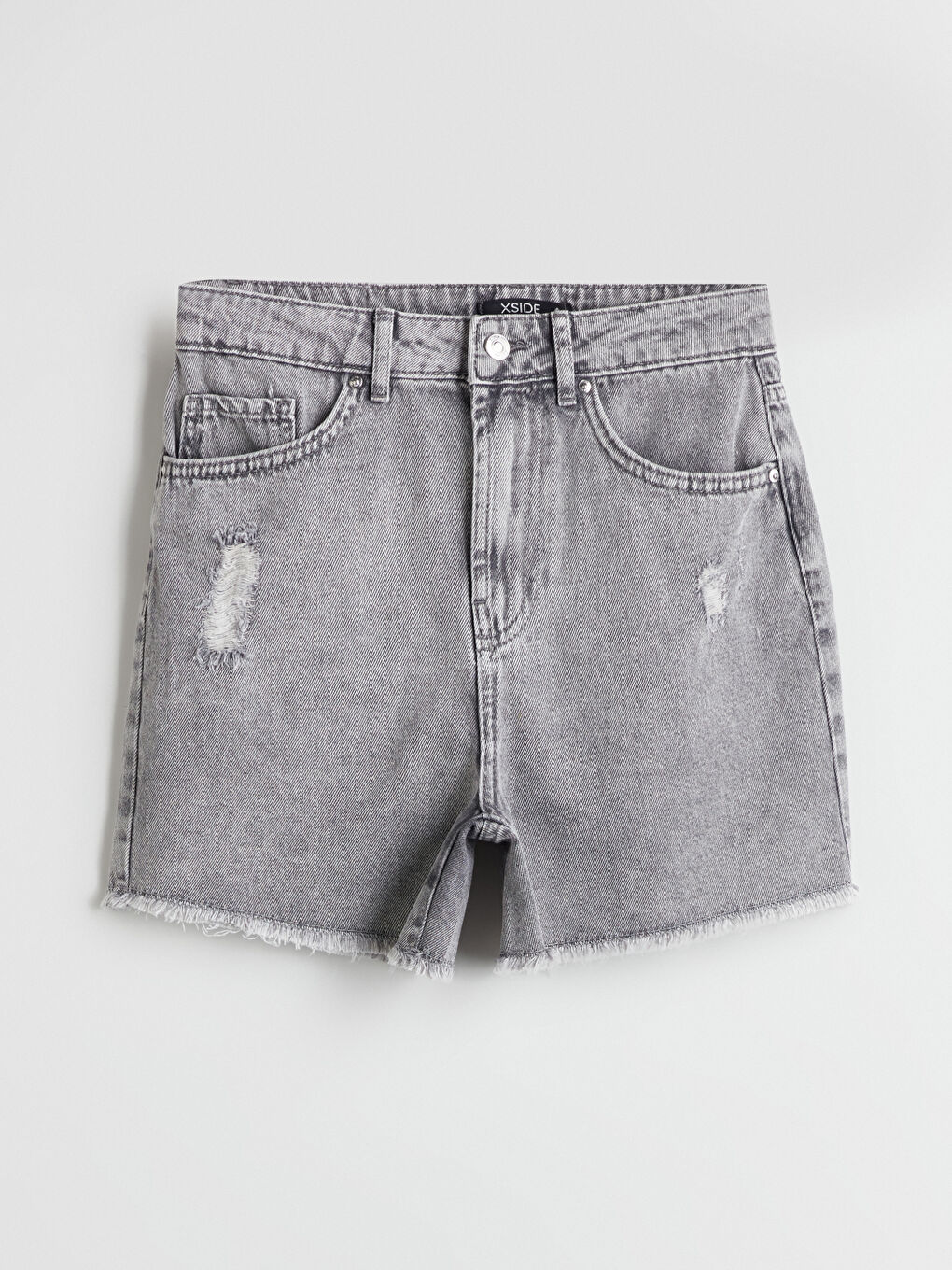Gri Dar Fit Yırtık Detaylı Kadın Jean Şort-4