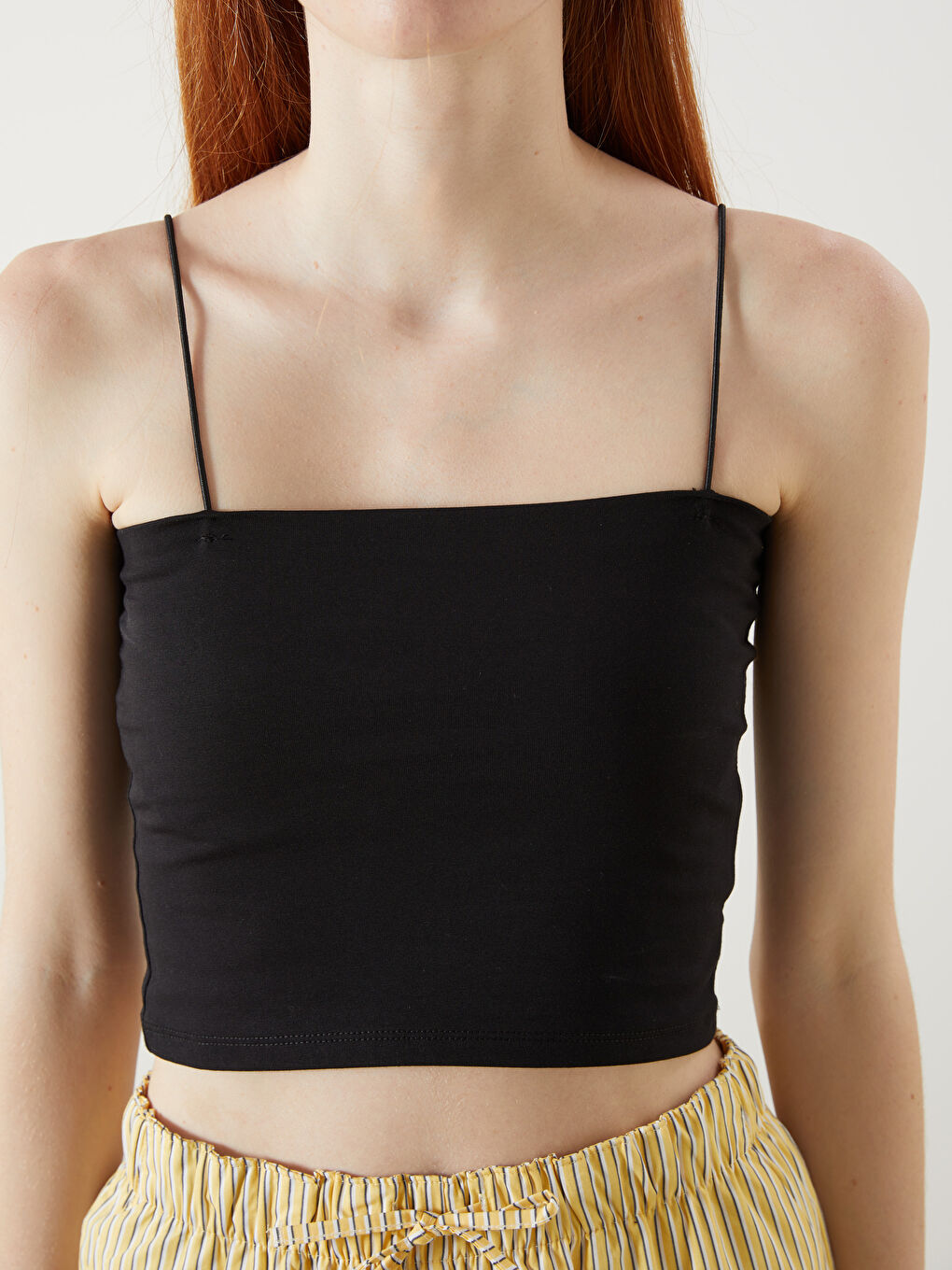 Siyah Kare Yaka Askılı Crop-2